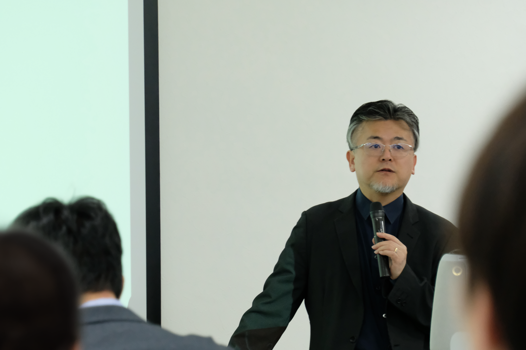 三田教授